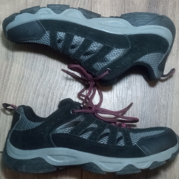 Ozark Trail Grey & Pink Hiking Sneakers Size 6 - Picture 10 of 11